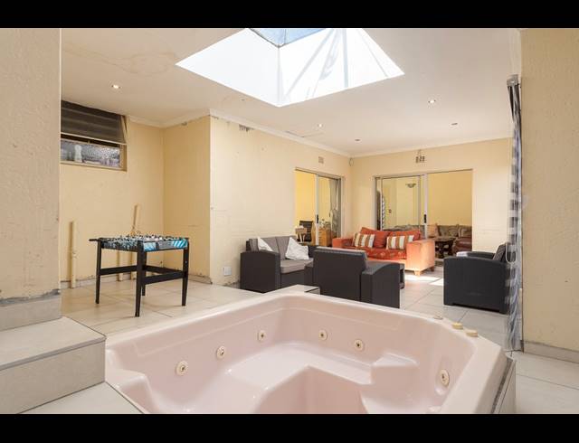 3 BEDROOM HOUSE FOR SALE IN SUIDEROORD